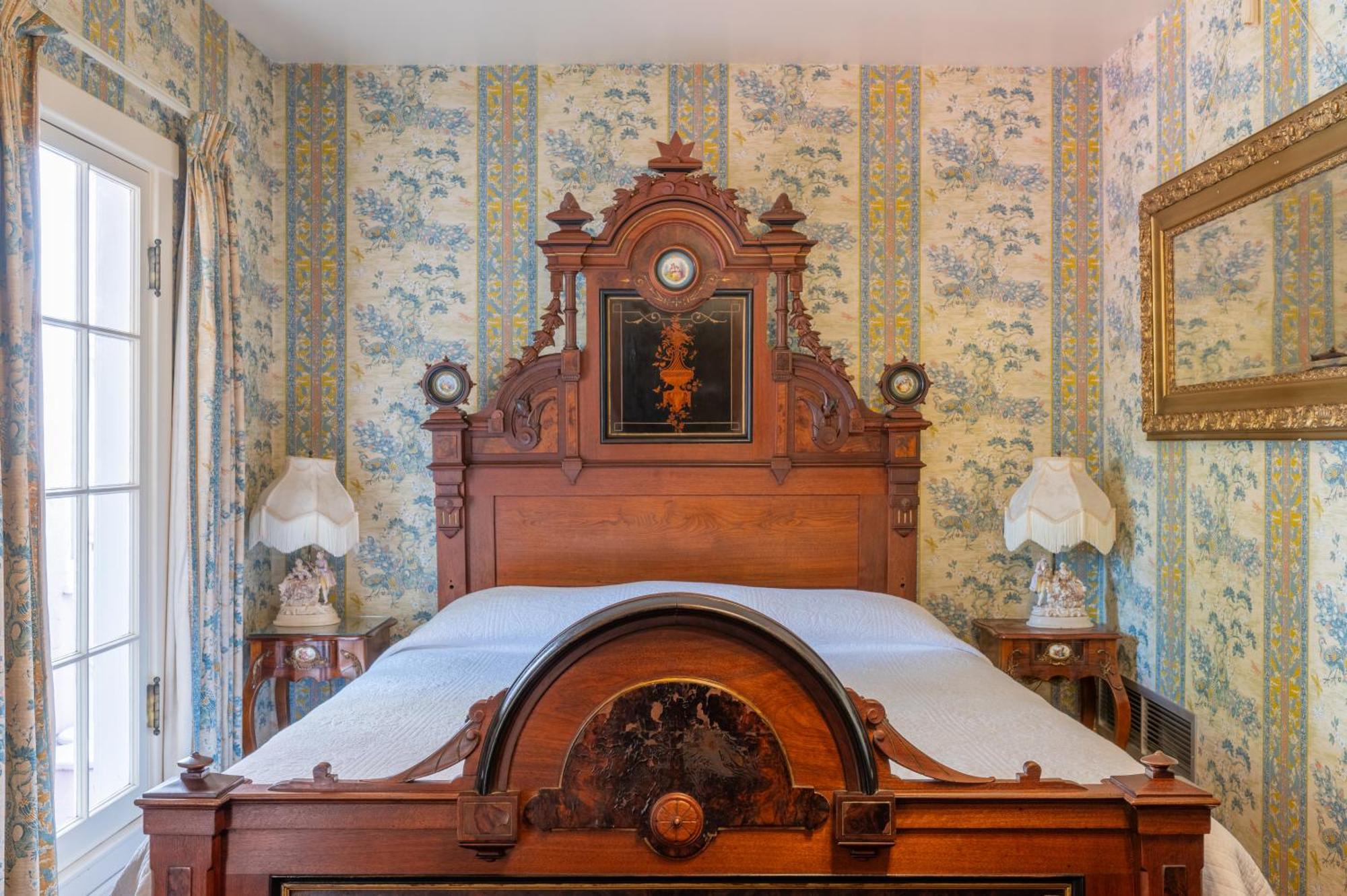 Martine Inn Пасифик Гров Номер фото